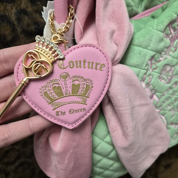 Juicy Couture Mint Green and Pink Quilted Shoulder Bag - Picture 2 of 3